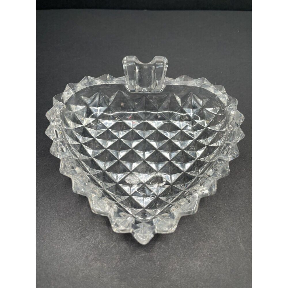 Vintage MCM Crystal Cut Ashtray Trinket Holder 4”‎ Heart Shaped